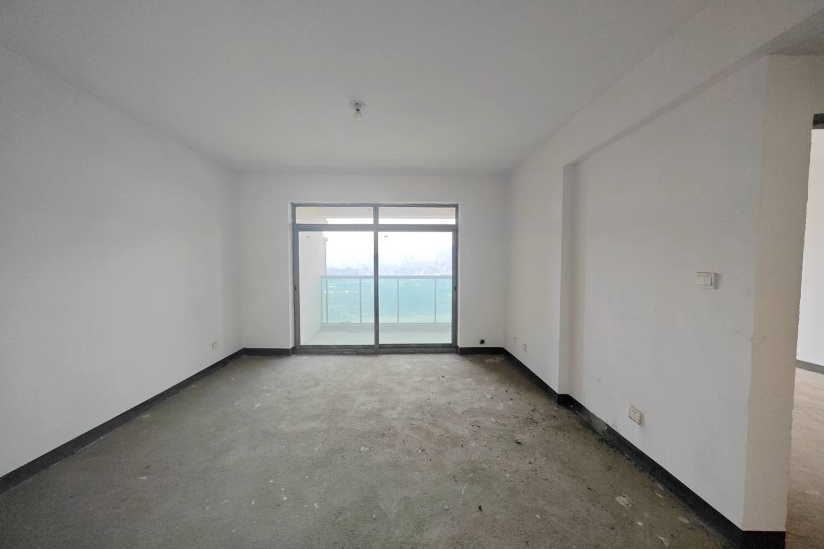 新城新世界一二三期  3室2厅1卫    110.0万客厅