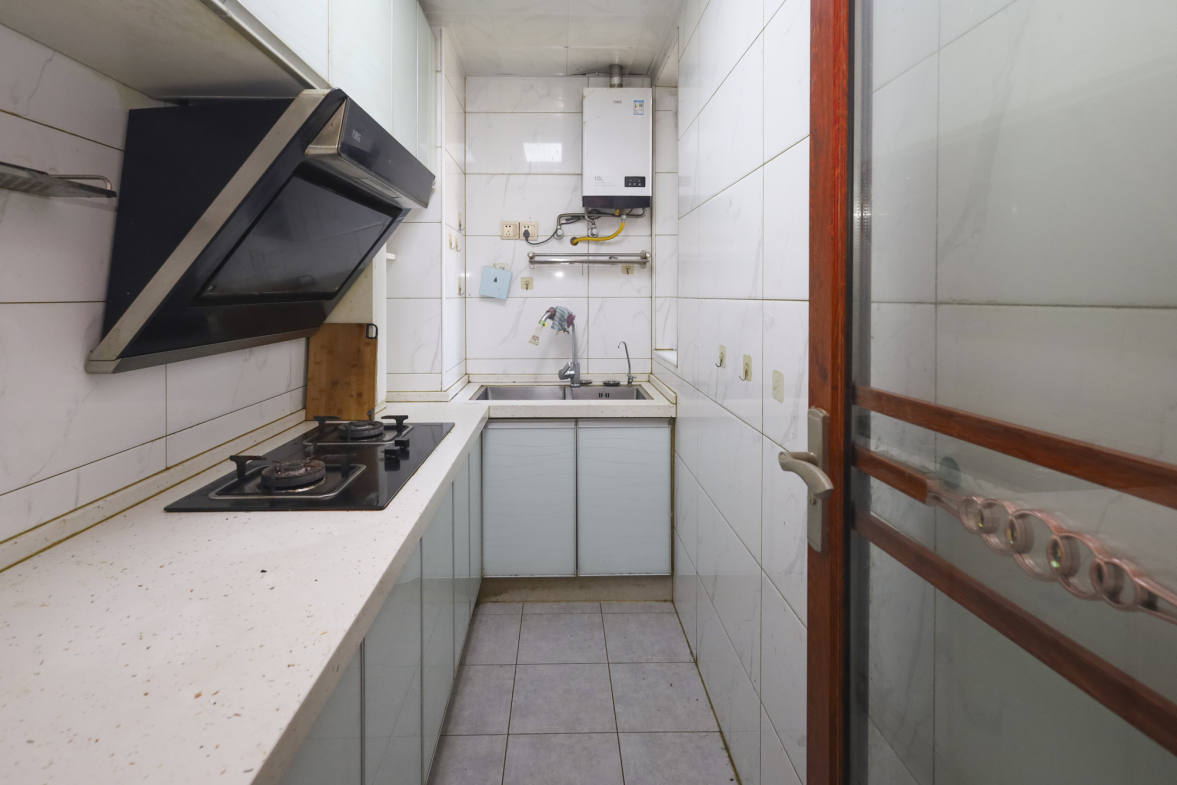 钱隆世家 3室2厅1卫 56.8万 钱隆世家 3室2厅1卫 56.8万厨房