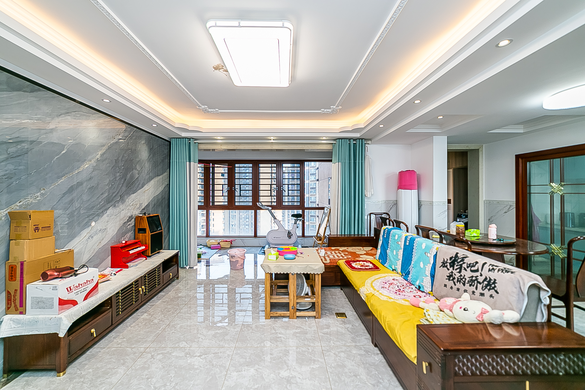 荣悦台  3室2厅2卫   235.00万