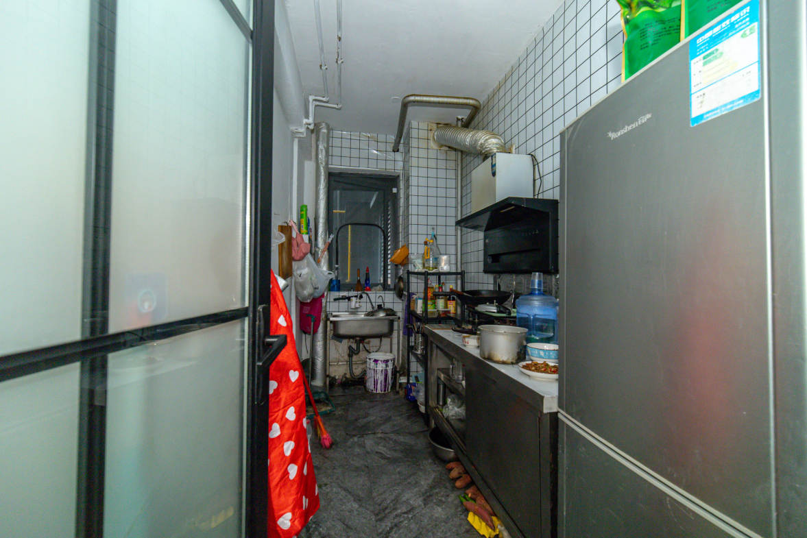 中建悦和城  3室2厅2卫   92.00万厨房