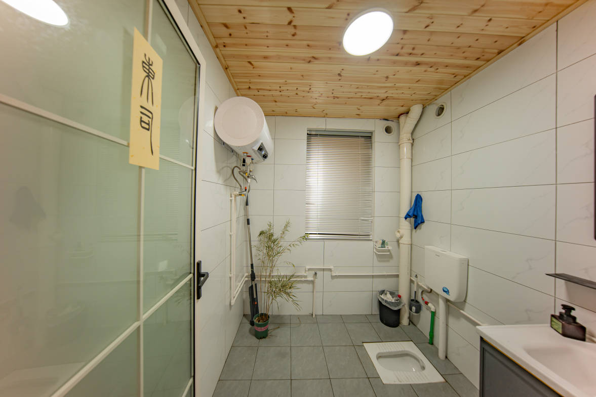 建投象山国际  3室2厅2卫   145.80万卫生间