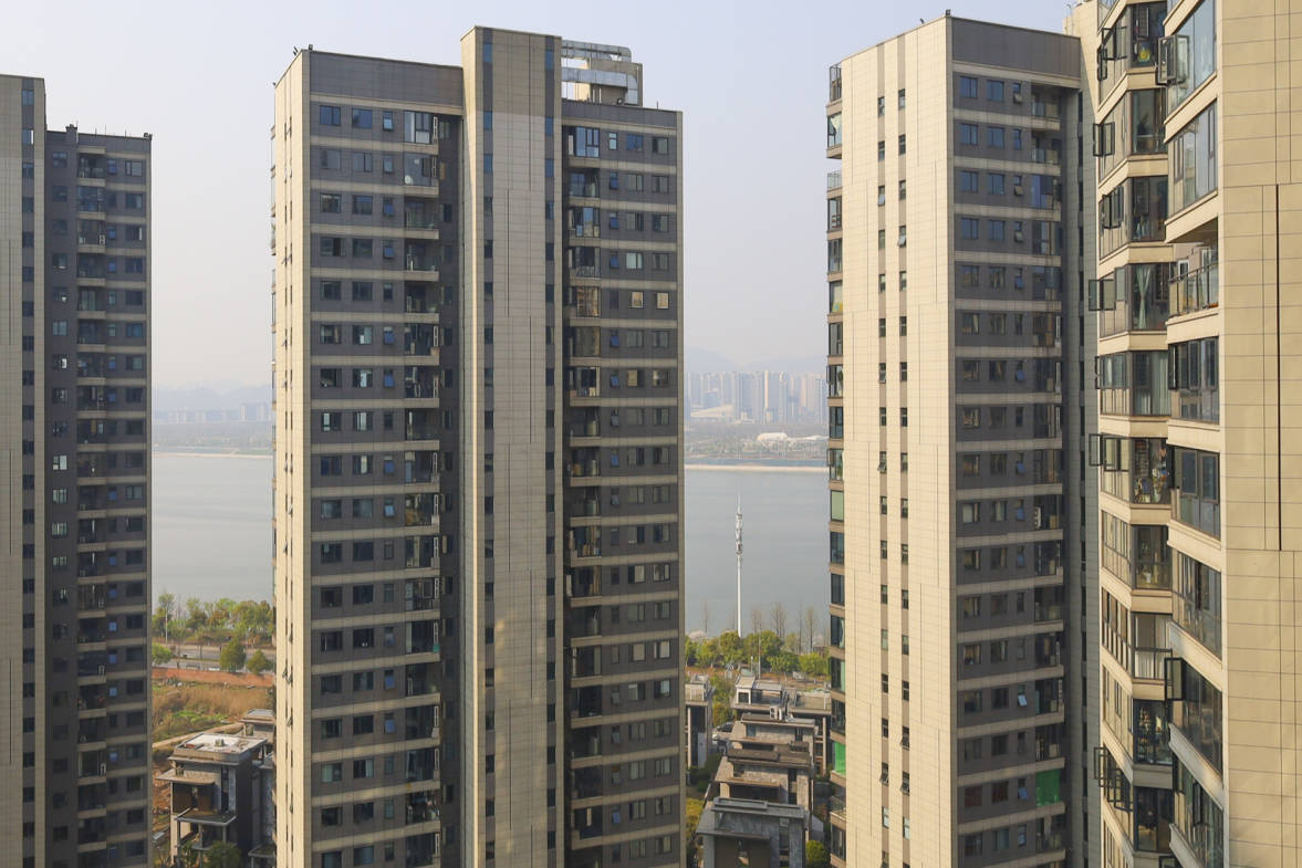 长沙万境潇湘  3室2厅1卫   146.00万其他