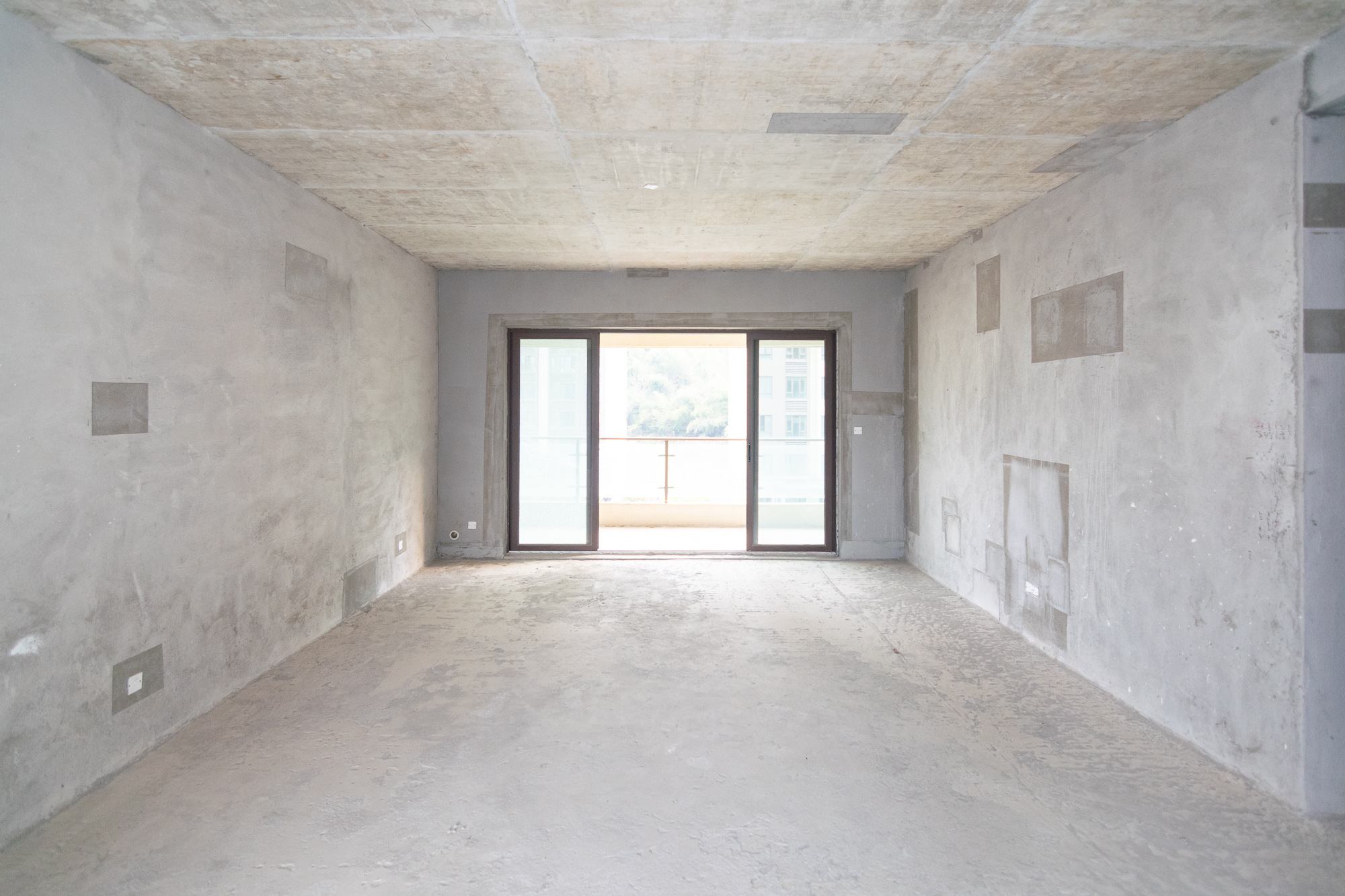 碧桂园御园  5室2厅3卫    165.0万