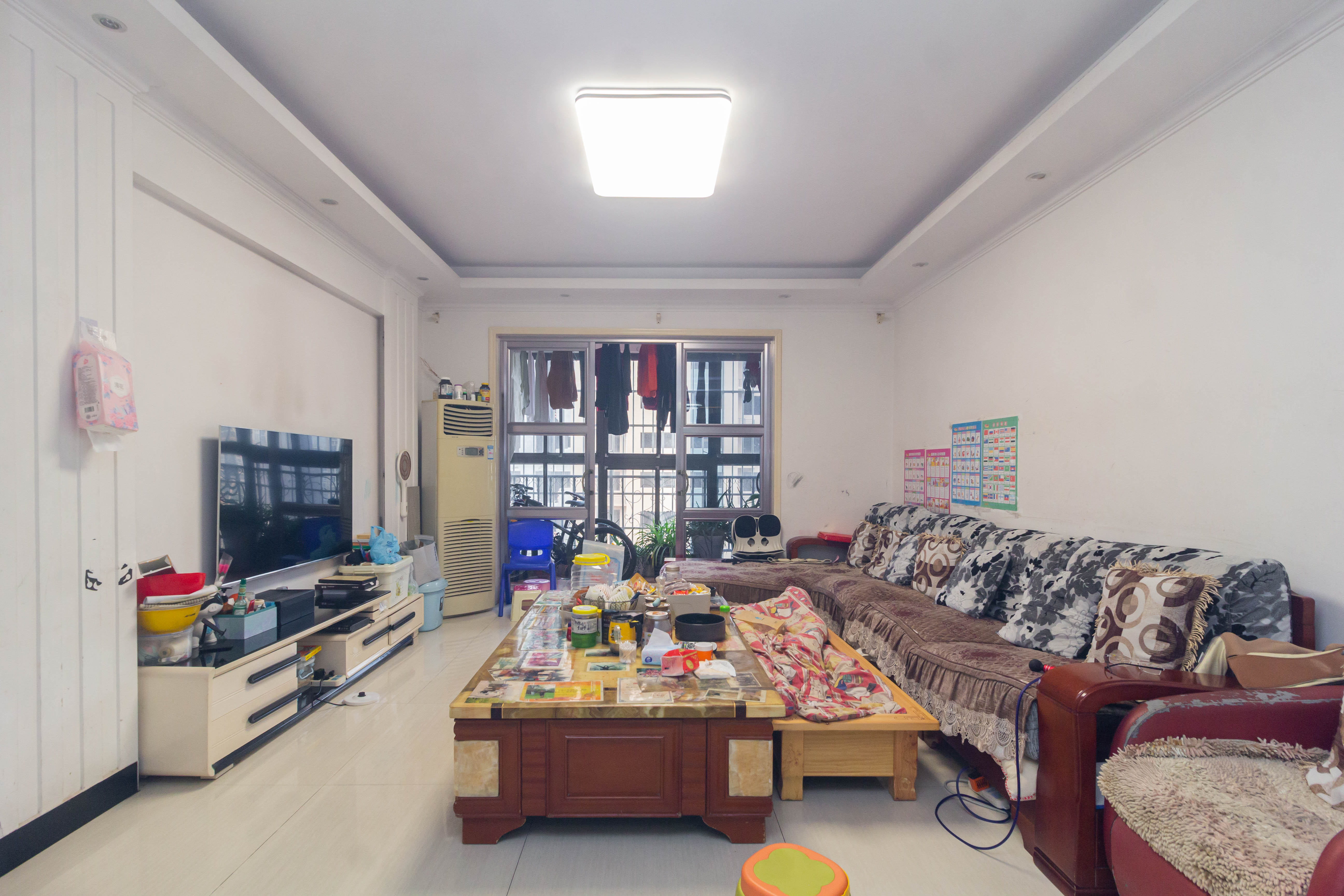 紫云阁  3室2厅2卫   66.00万