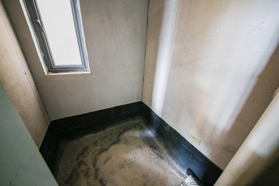 中建钰和城  4室2厅2卫   180.00万卫生间