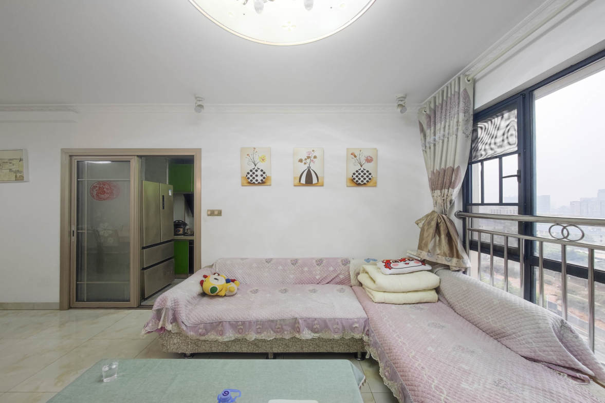 蓝光幸福满庭  3室2厅1卫   90.00万室内图1