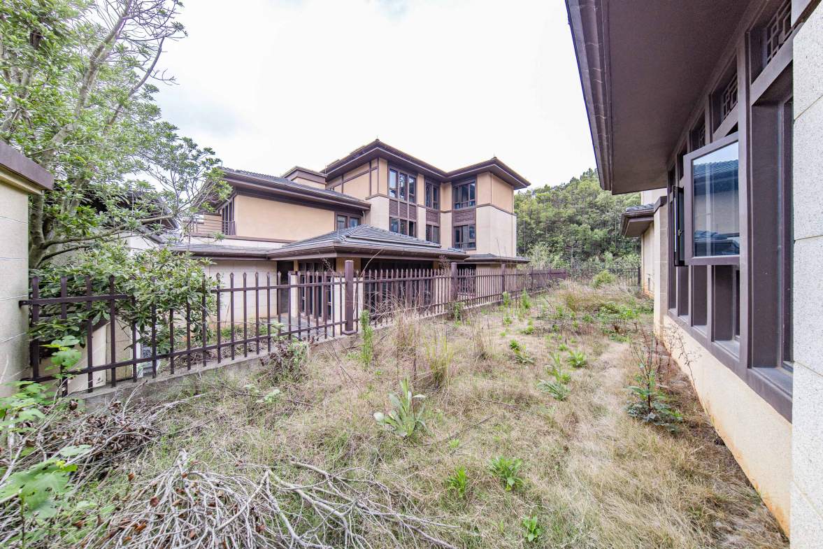 致地龙煕台  5室4厅4卫   950.00万其他