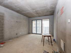东方美地  5室2厅2卫   140.00万