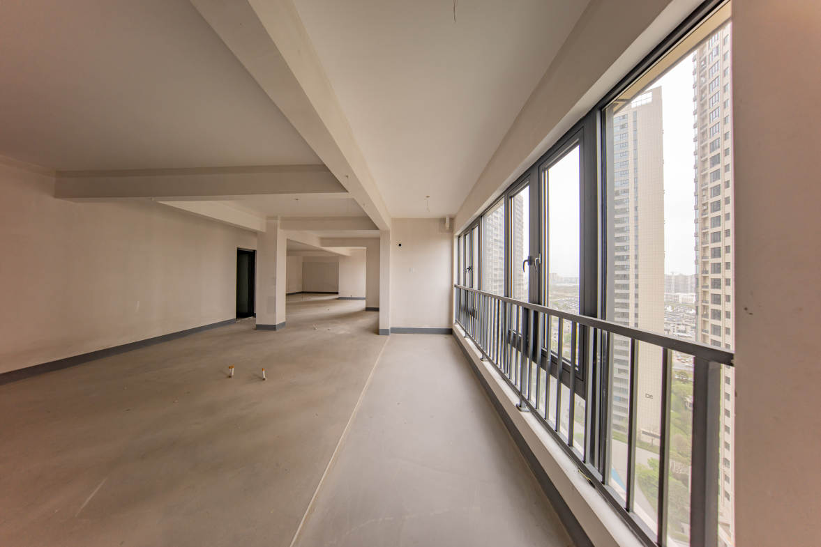 建投象山国际  6室2厅4卫   245.00万阳台