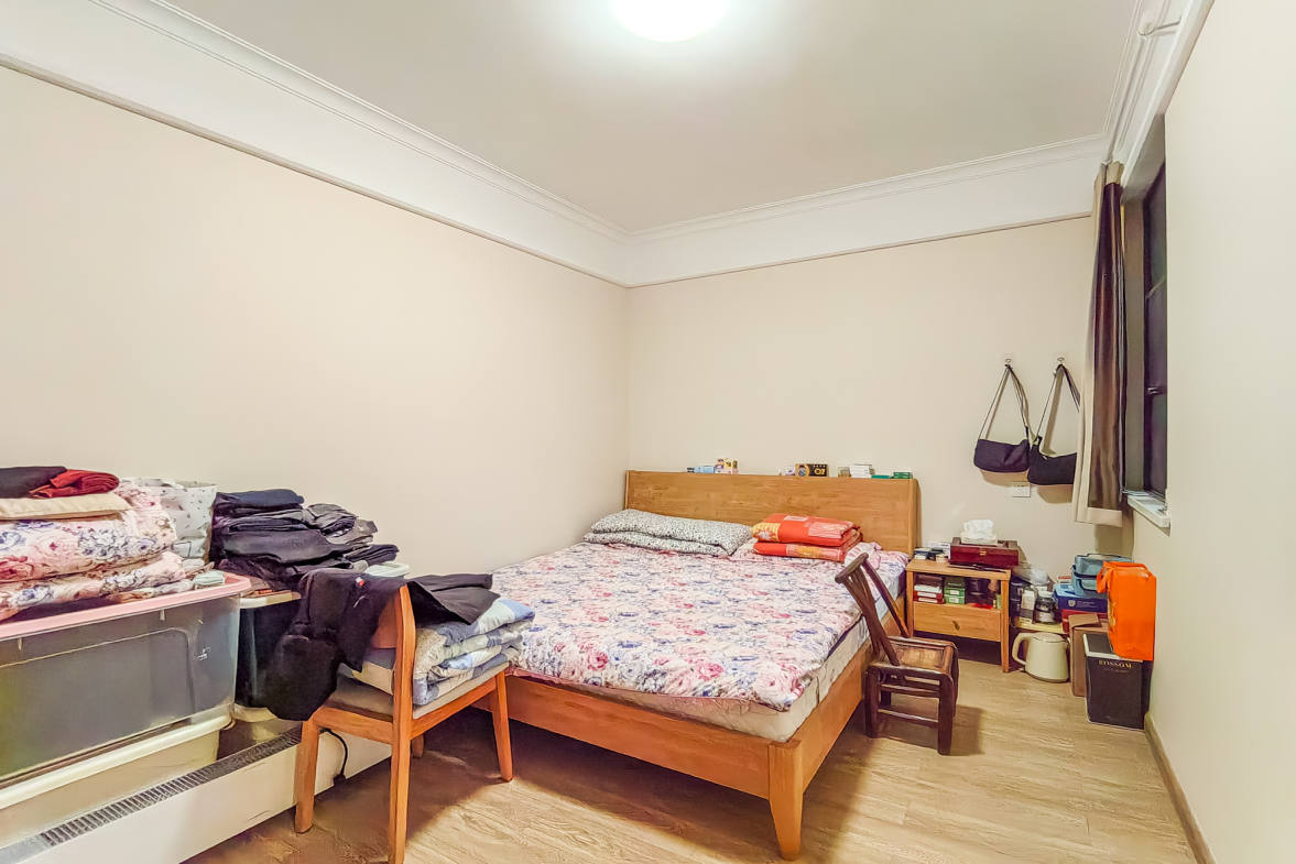 运达锦绣广场  3室2厅2卫    125.8万卧室