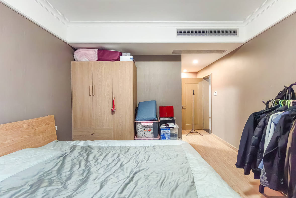 运达锦绣广场  3室2厅2卫    125.8万卧室