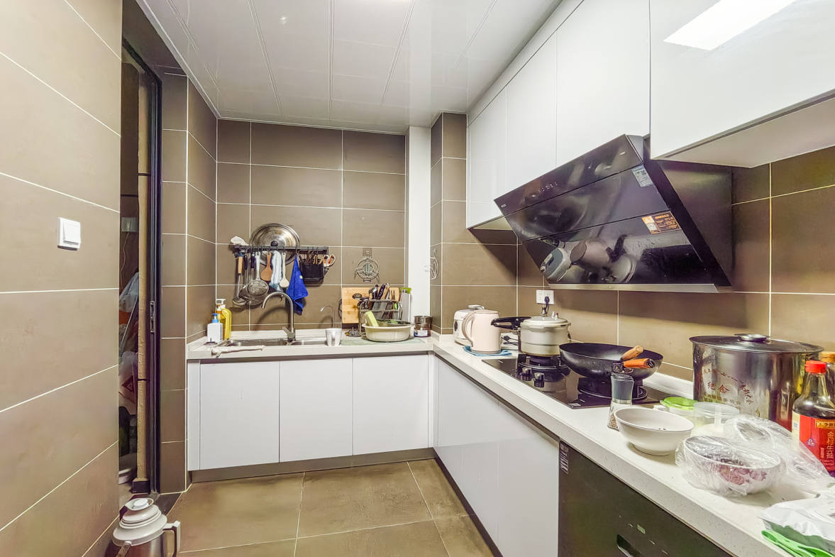 运达锦绣广场  3室2厅2卫    125.8万厨房