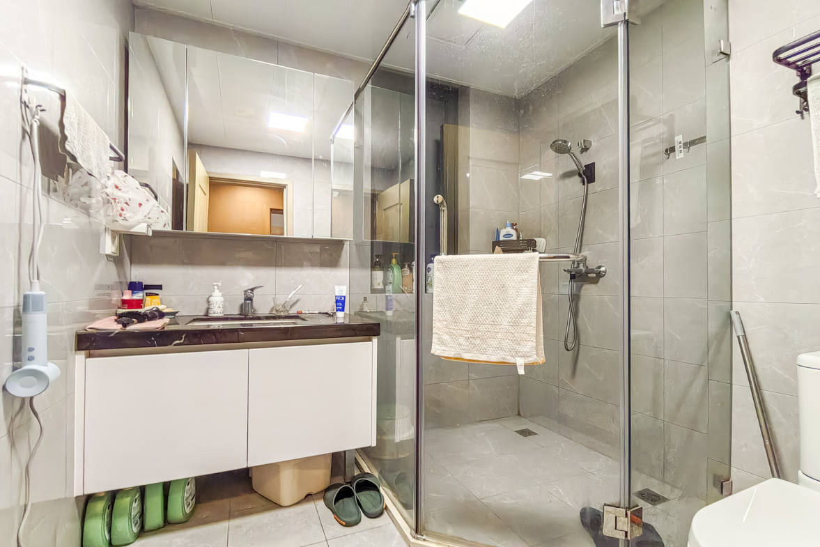 运达锦绣广场  3室2厅2卫    125.8万卫生间