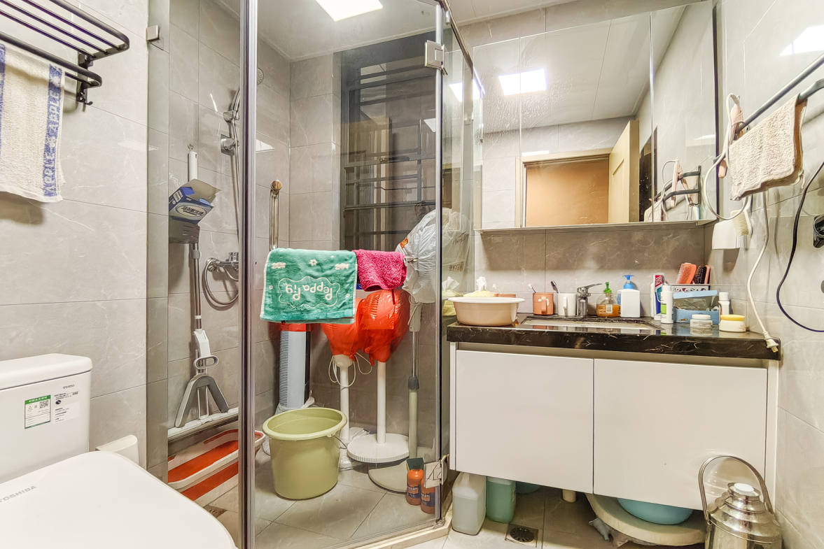 运达锦绣广场  3室2厅2卫    125.8万卫生间