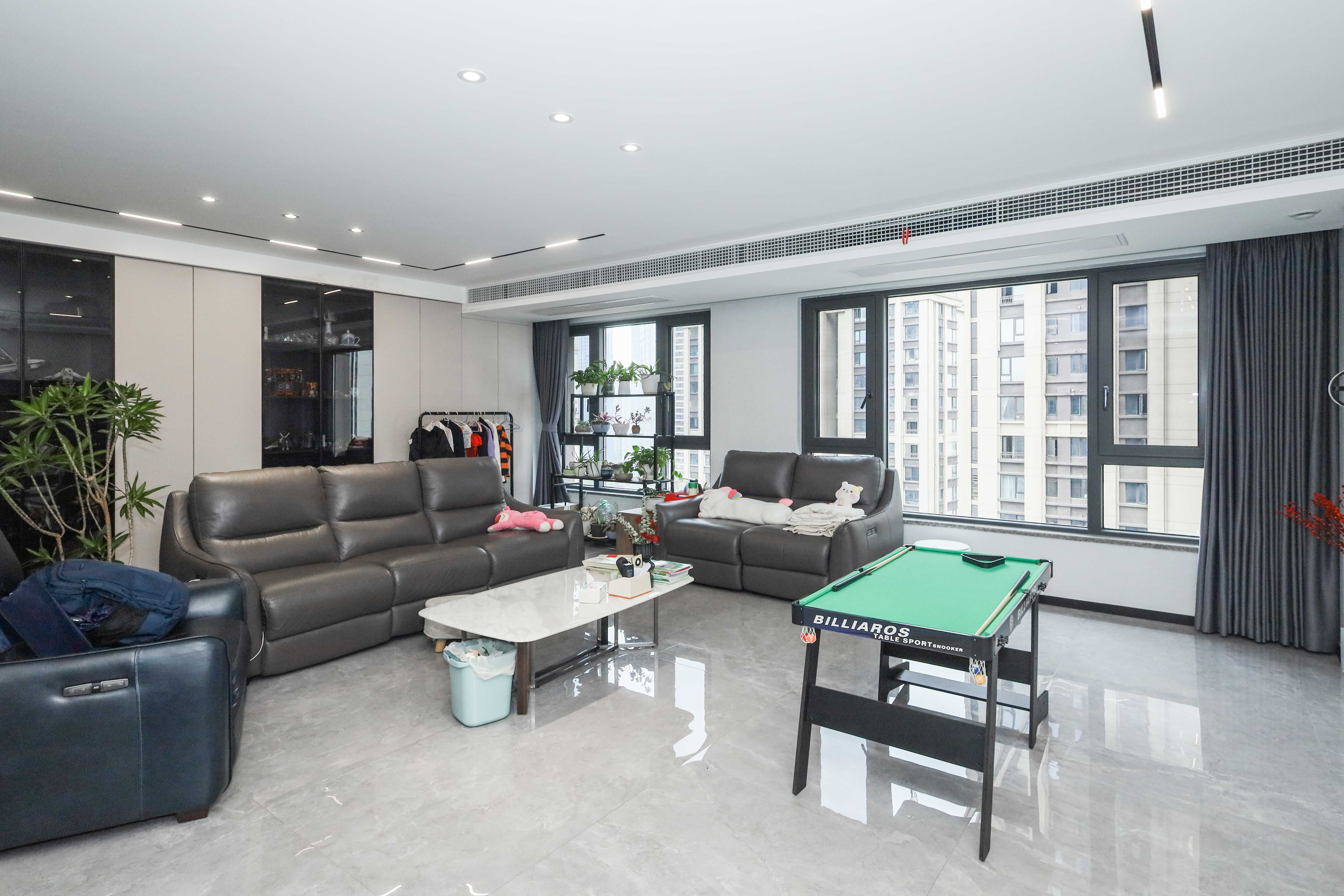 建发央著  4室2厅2卫   308.00万