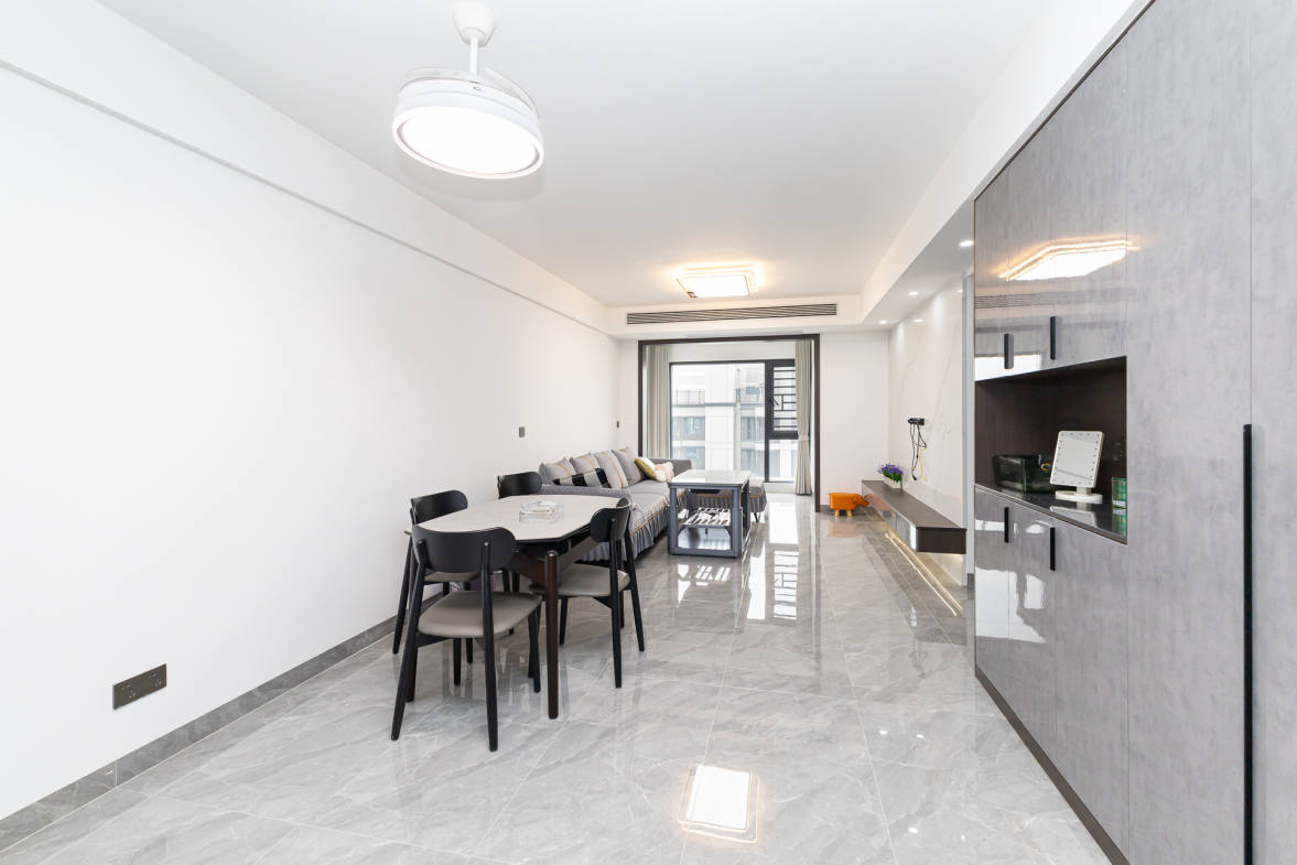 越秀湘江星汇城二期  4室2厅2卫    150.0万其他