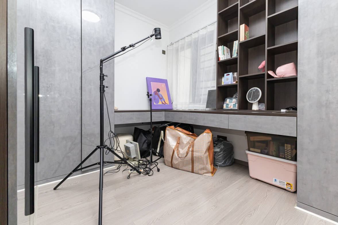 越秀湘江星汇城二期  4室2厅2卫    150.0万卧室