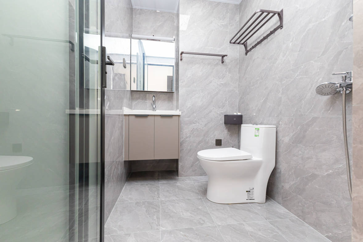 越秀湘江星汇城二期  4室2厅2卫    150.0万卫生间