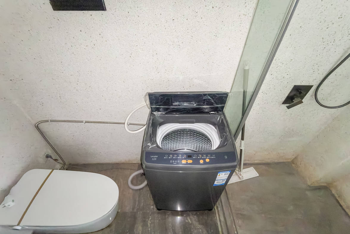 弘坤云寓  1室1厅1卫   65.00万卫生间