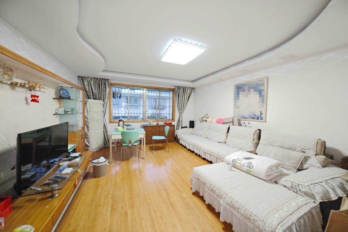 长探家园  2室2厅1卫   70.00万客厅