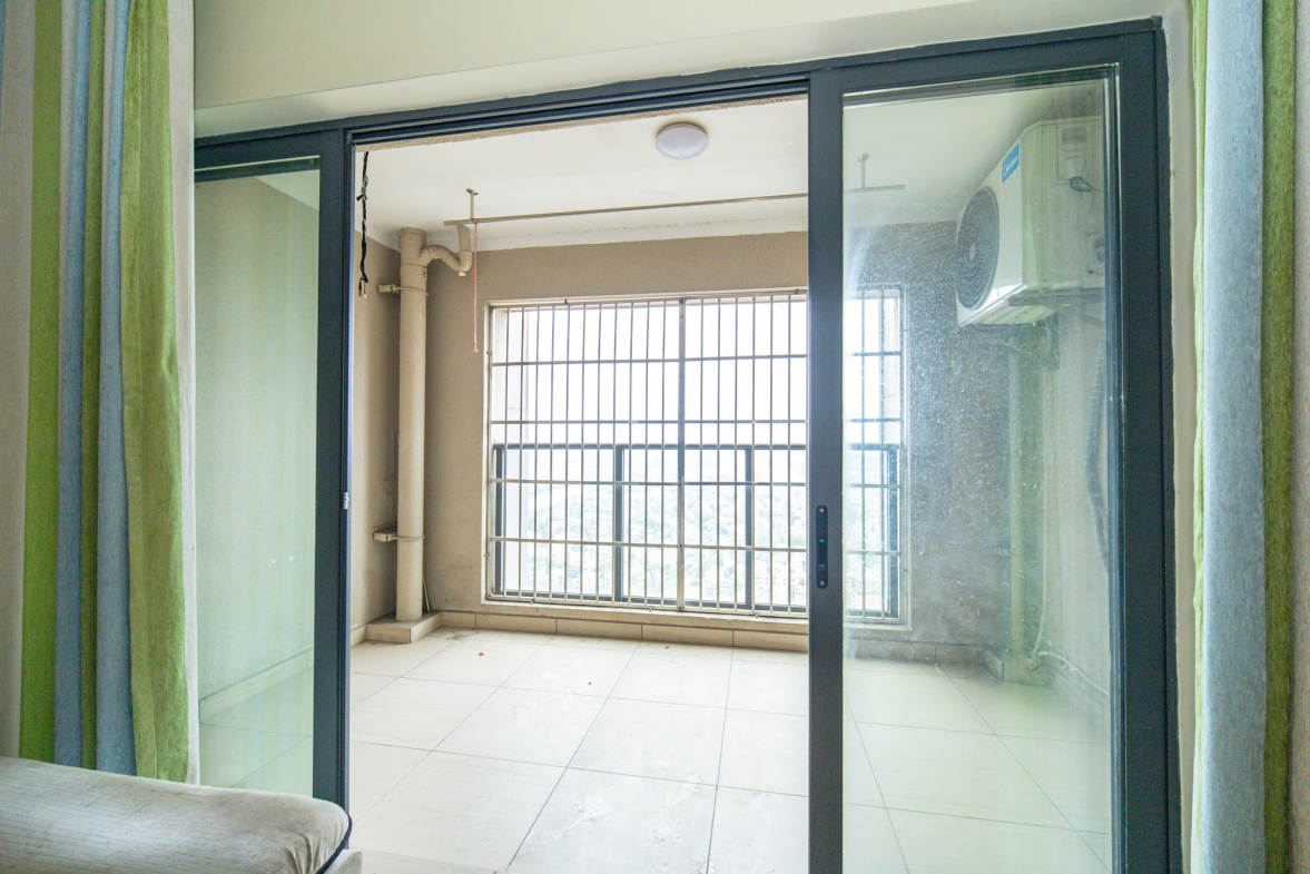 碧桂园威尼斯城  4室2厅2卫    100.98万阳台