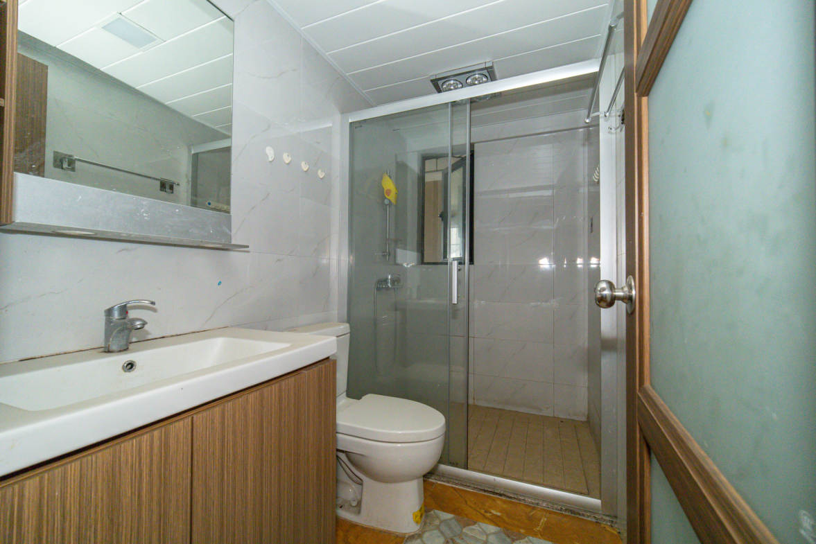 碧桂园威尼斯城  4室2厅2卫    100.98万卫生间