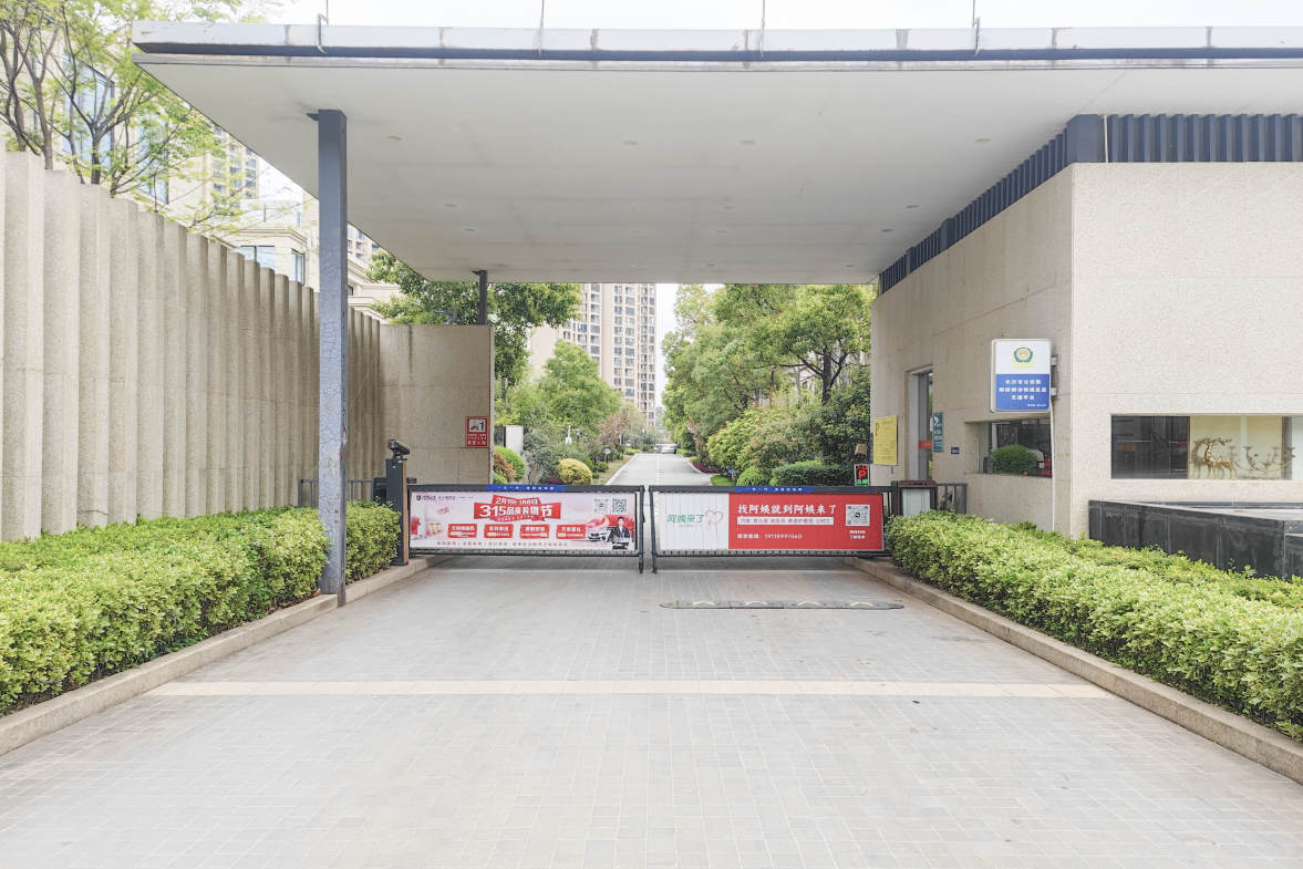 长房平和墅  5室2厅4卫    535.0万其他