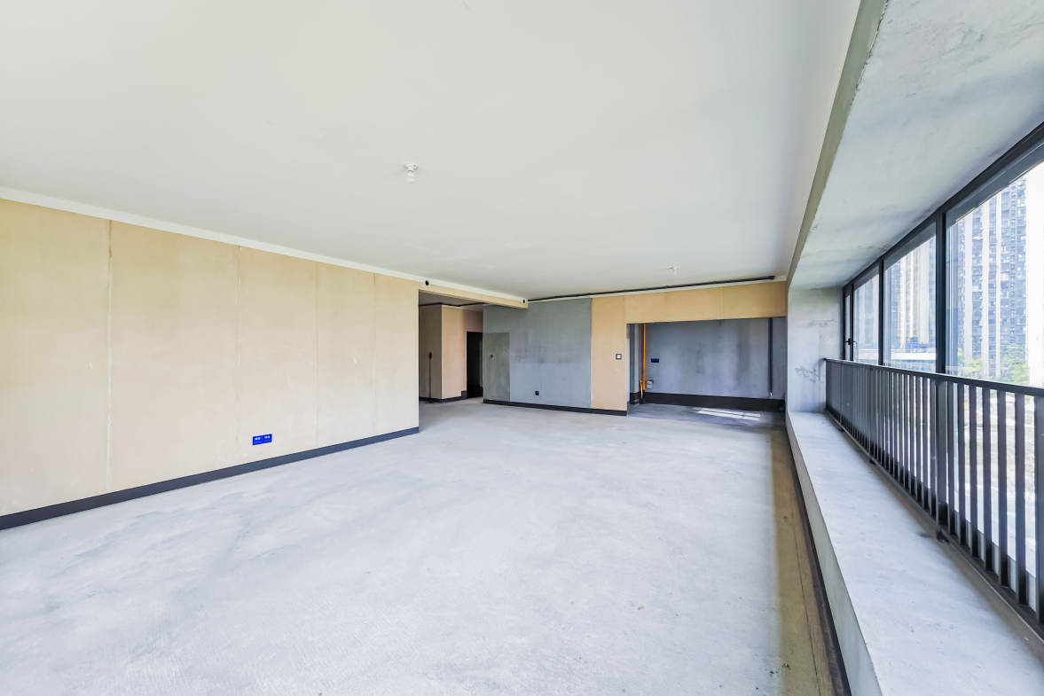 建发玖洲观澜  5室2厅2卫   317.00万客厅