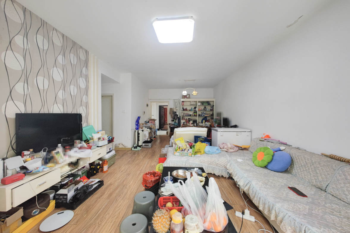 湘府十城（汇财御景湾新寓,汇财国际）  2室2厅1卫   62.80万客厅
