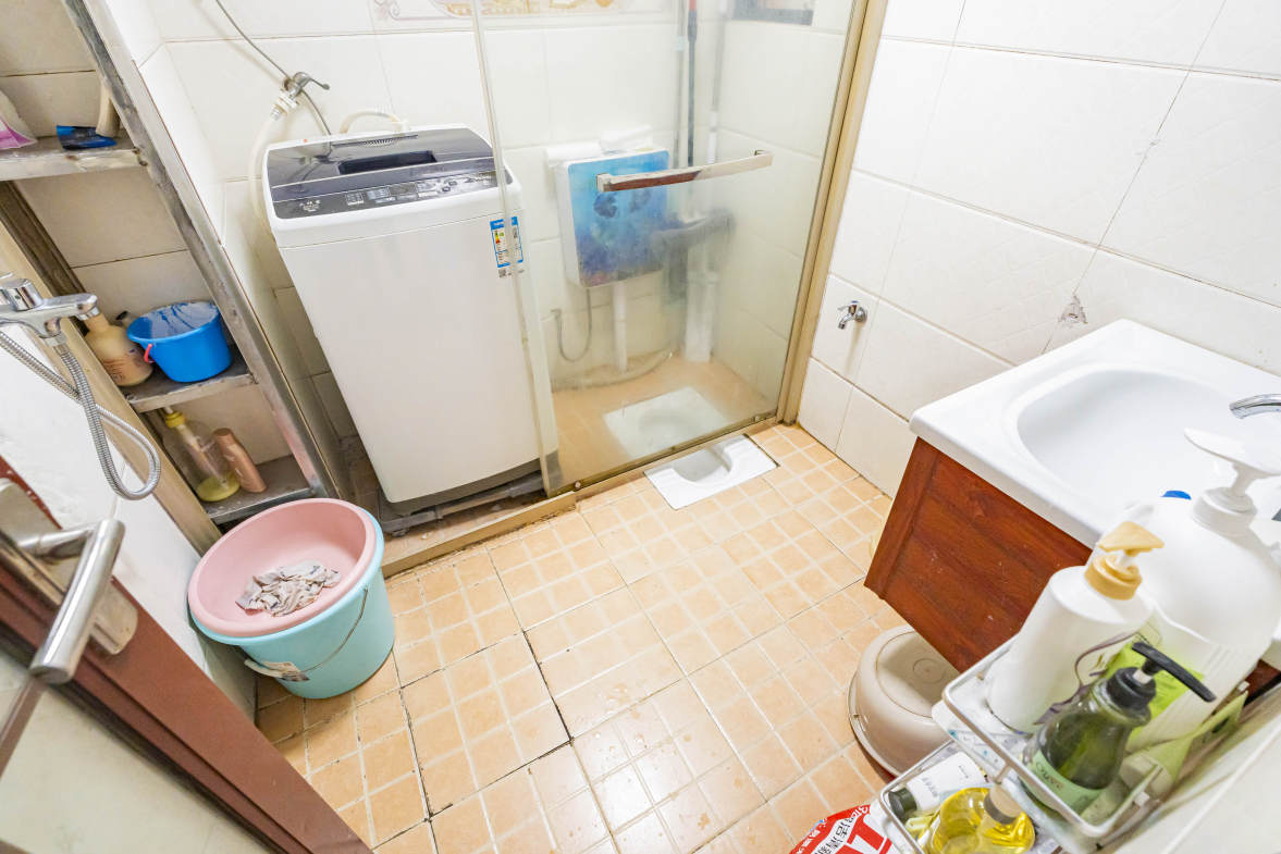 庄园心伽泊  3室2厅1卫   91.00万卫生间