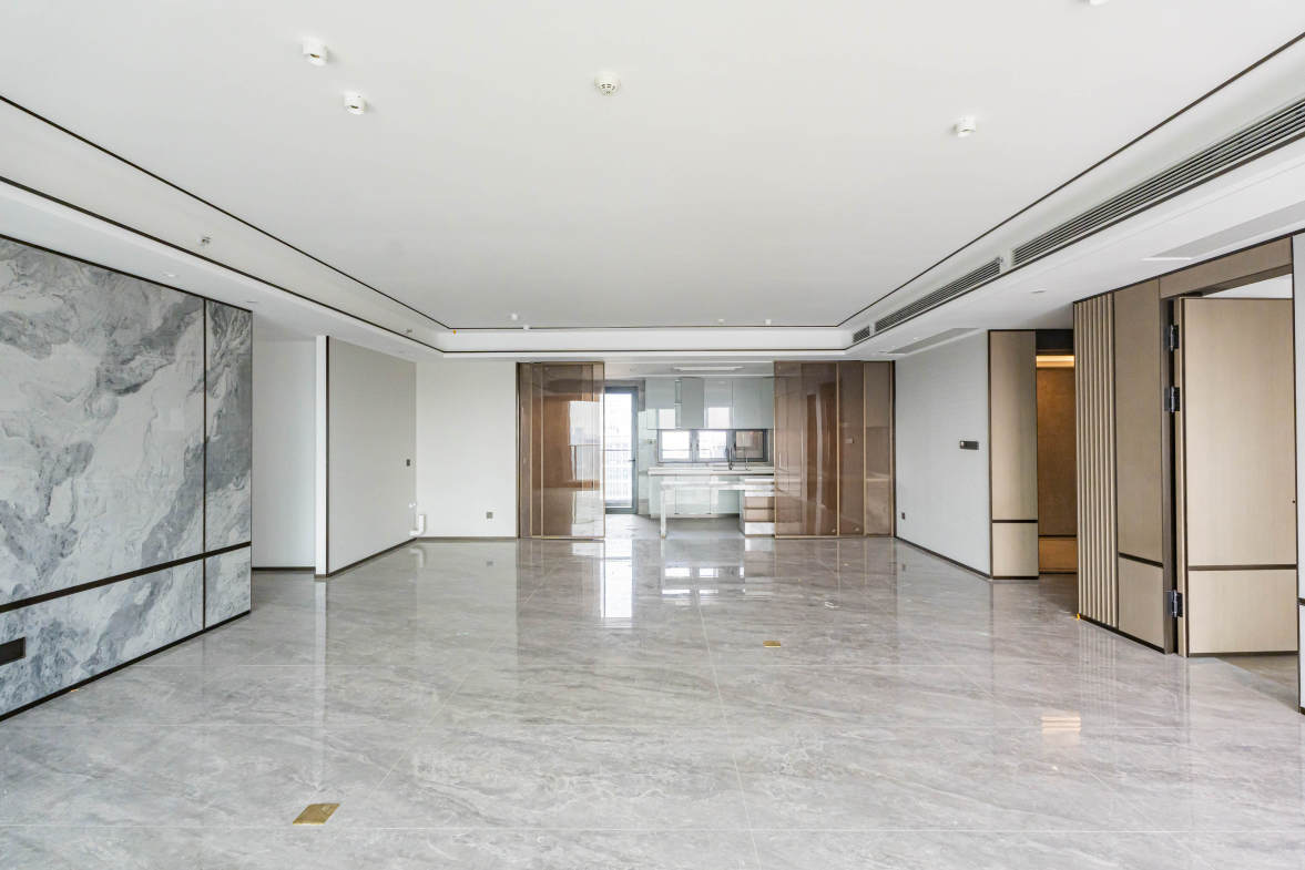 建发养云  4室2厅3卫   630.00万客厅