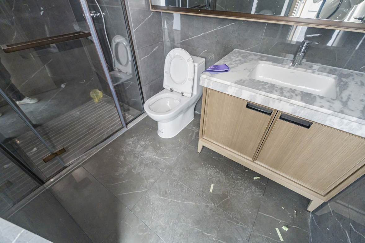 建发养云  4室2厅3卫   630.00万卫生间