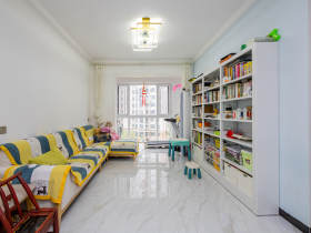 辉煌国际城二期  3室1厅2卫    98.0万