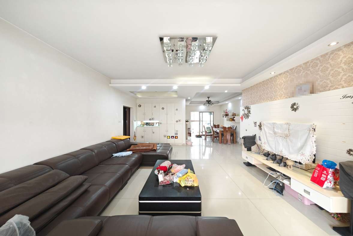 金质嘉苑  3室2厅2卫   95.00万室内图1