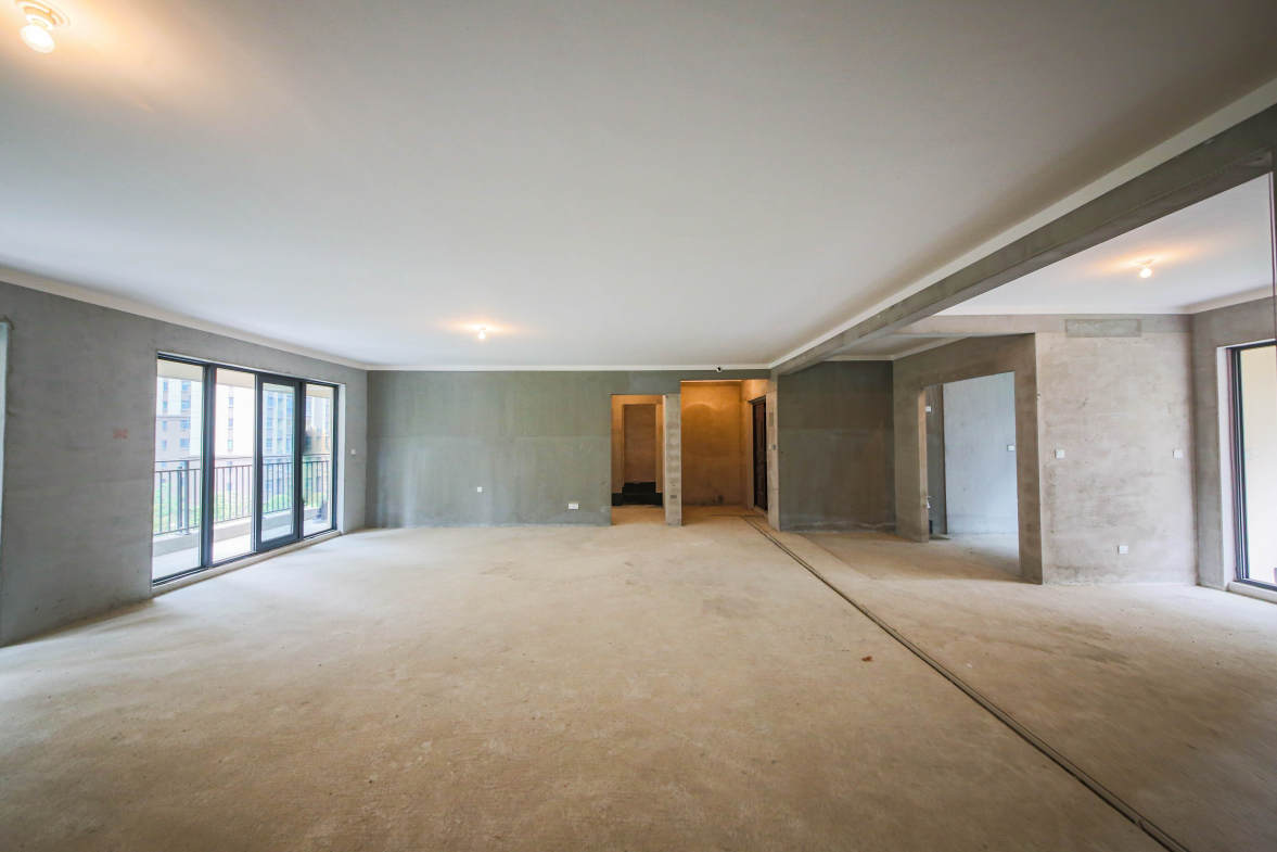 中建钰和城  4室2厅2卫   332.00万客厅