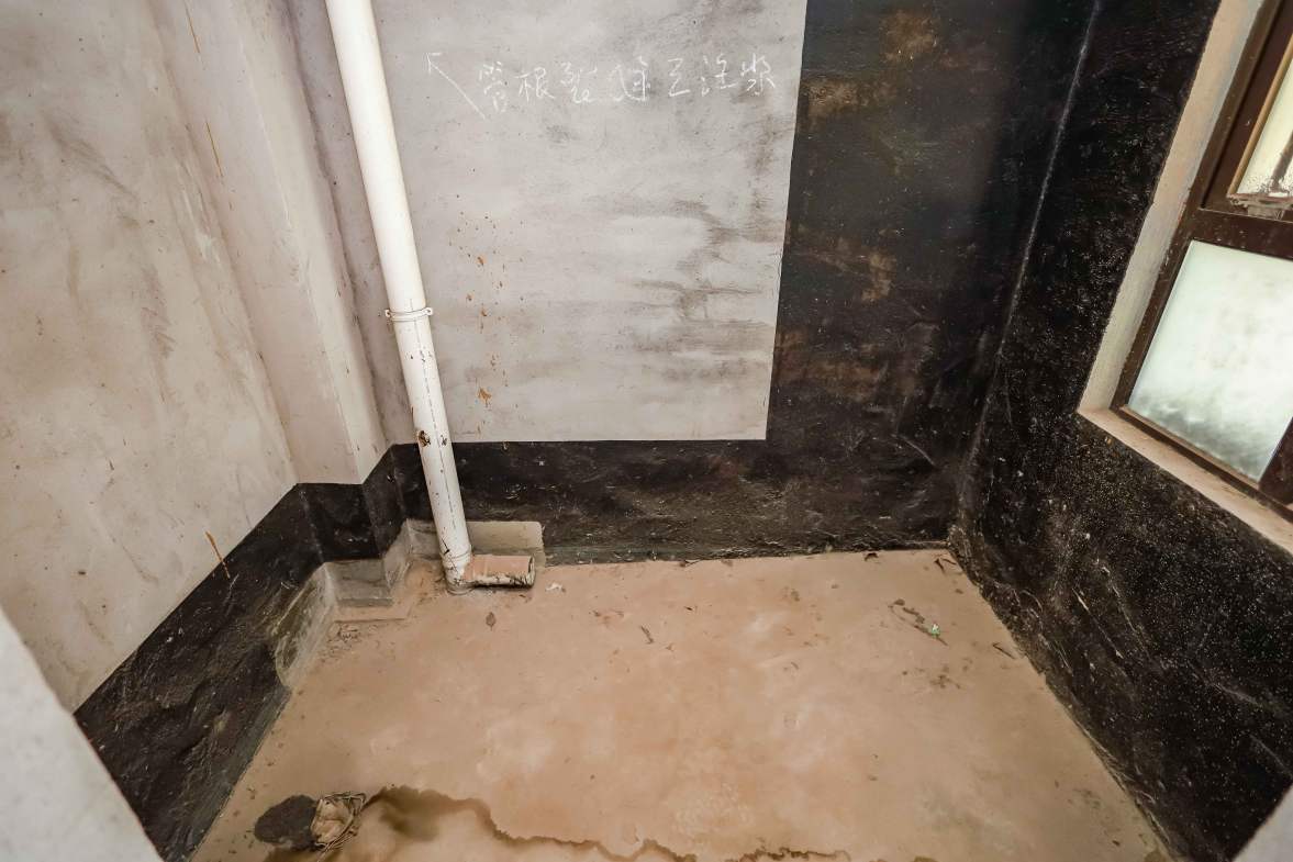 奥克斯缔壹城  5室2厅4卫   628.00万卫生间