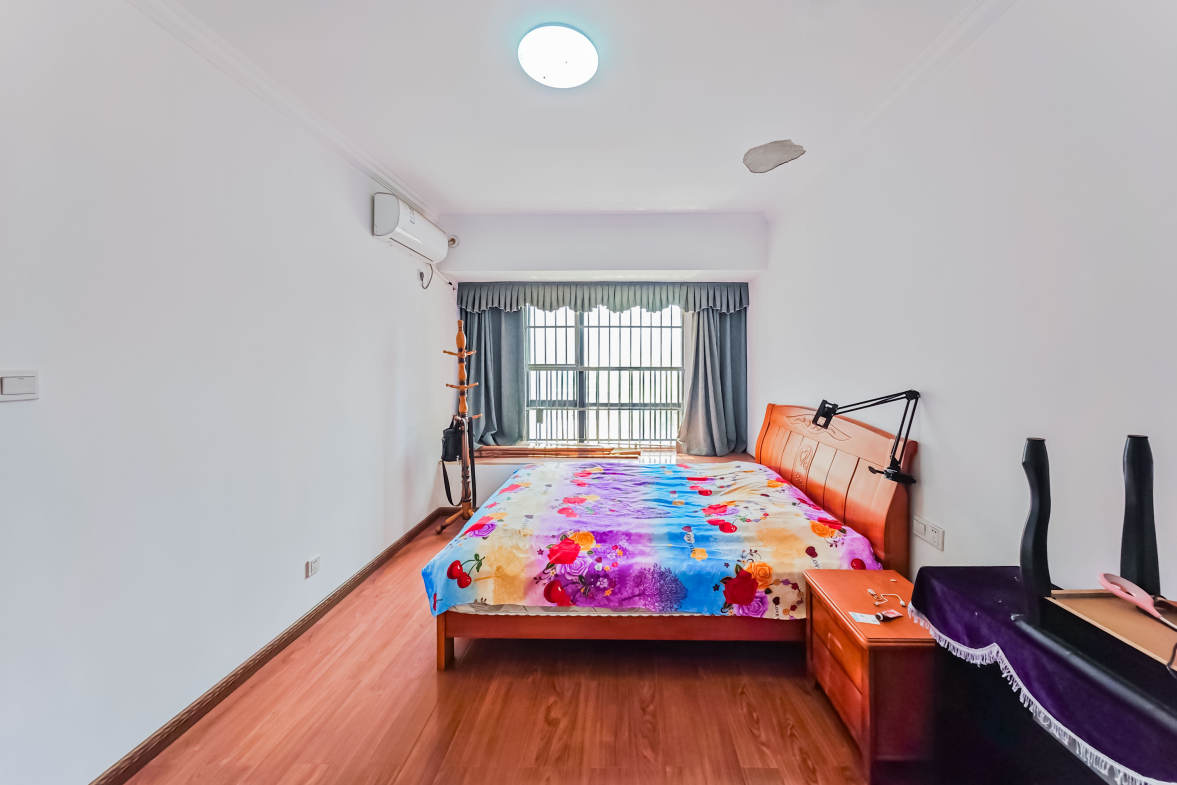 香樟兰亭（朗峰苑）  3室2厅2卫    72.0万室内图1