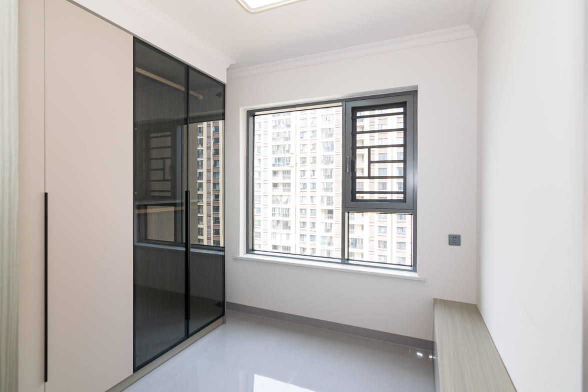 湾田望江府  4室2厅2卫    80.0万卧室