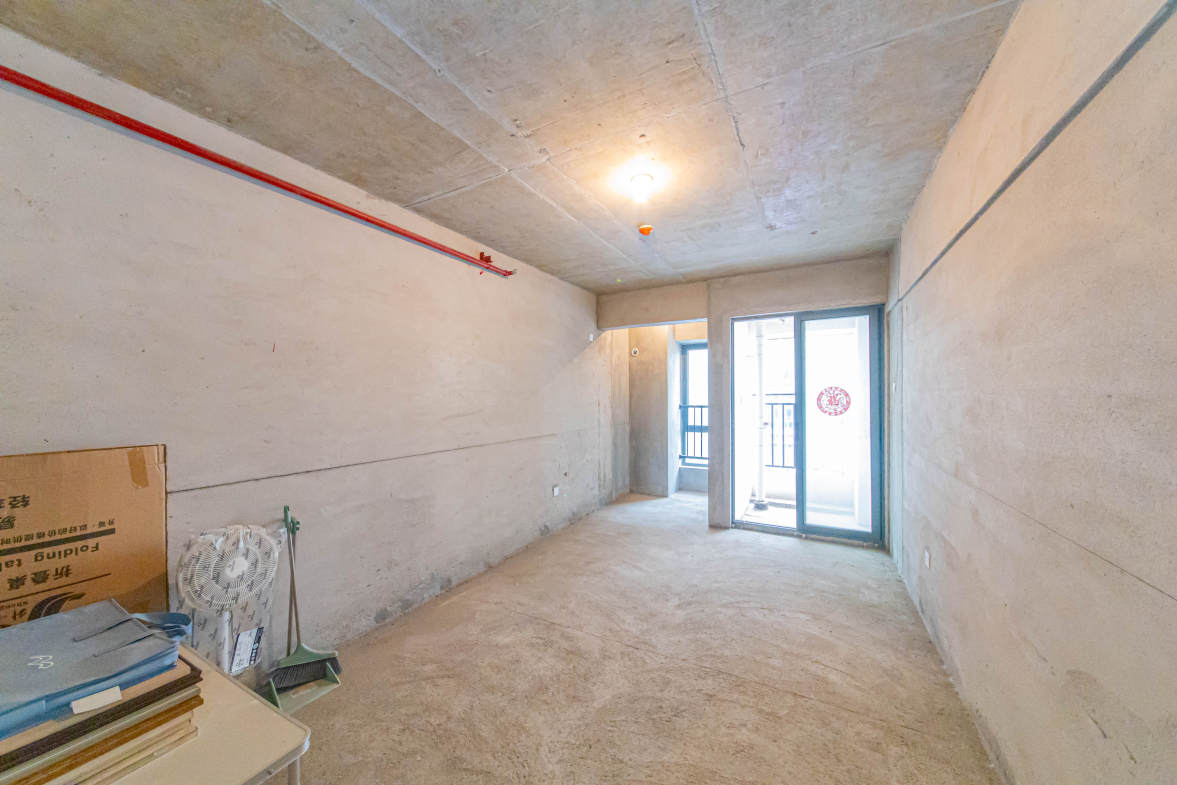 中建芙蓉嘉苑  1室1厅1卫   16.50万客厅
