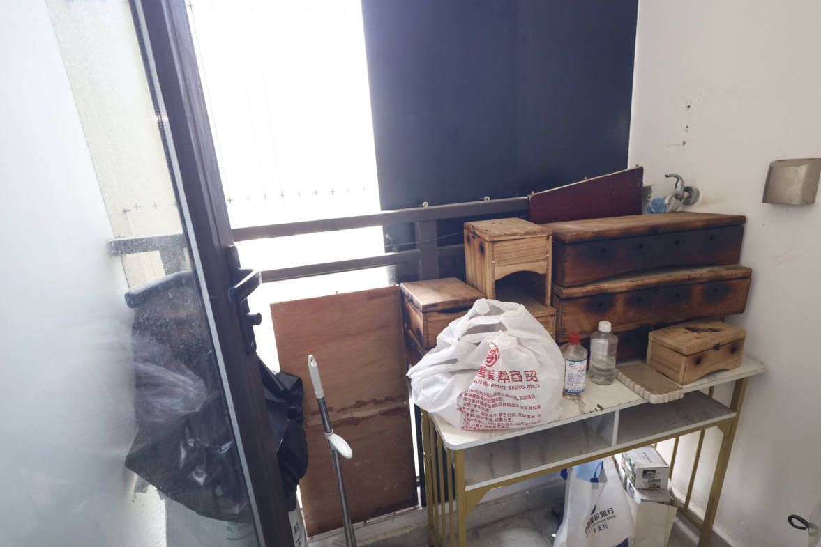 中欣楚天御府E区  4室2厅2卫   210.00万阳台