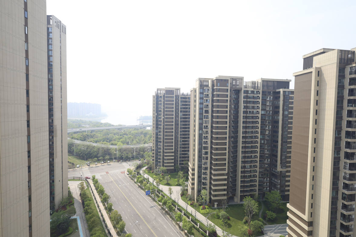 中欣楚天御府E区  4室2厅2卫   210.00万其他