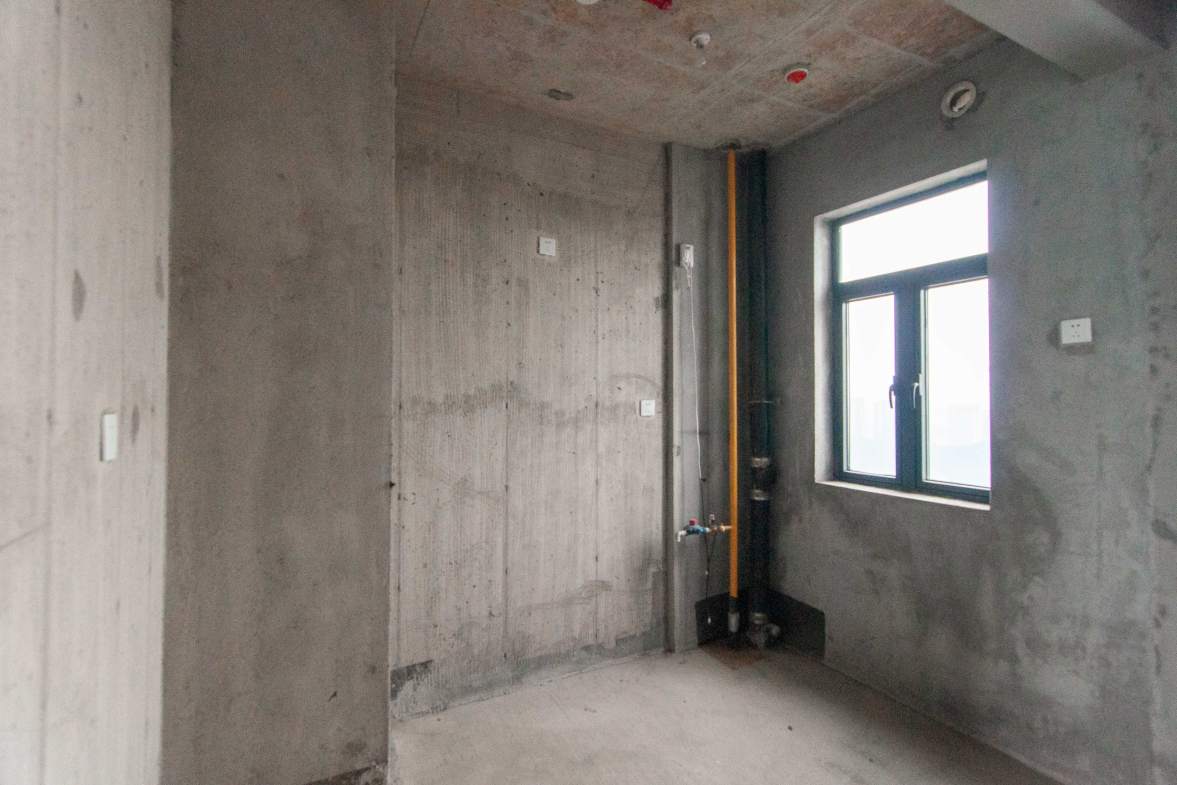 中建梅溪湖中心  4室2厅2卫   220.00万其他