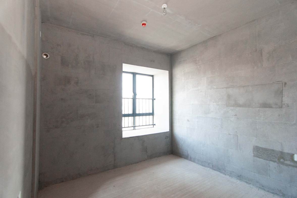 中建梅溪湖中心  4室2厅2卫   220.00万其他