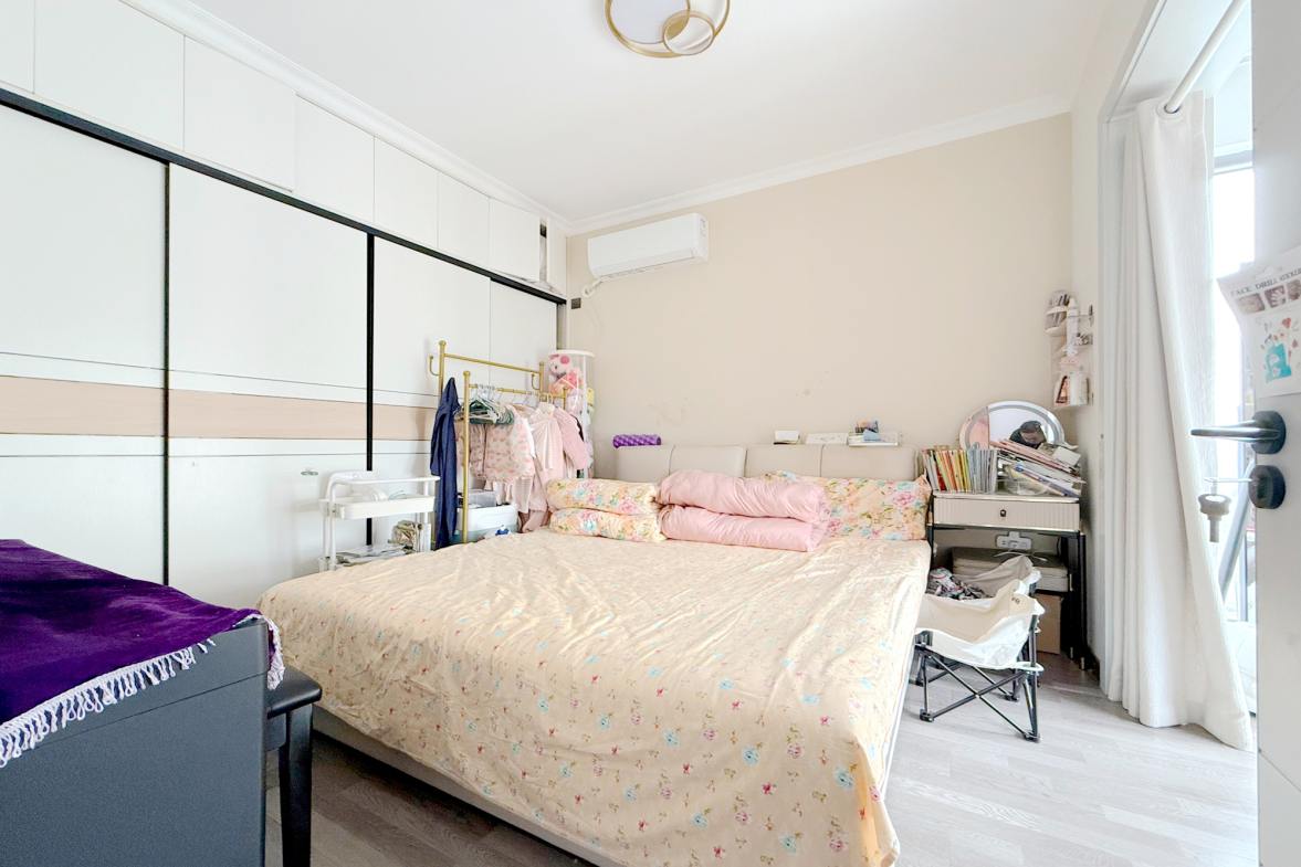 新华联梦想城 3室2厅2卫 88.2万 新华联梦想城 3室2厅2卫 88.2万卧室