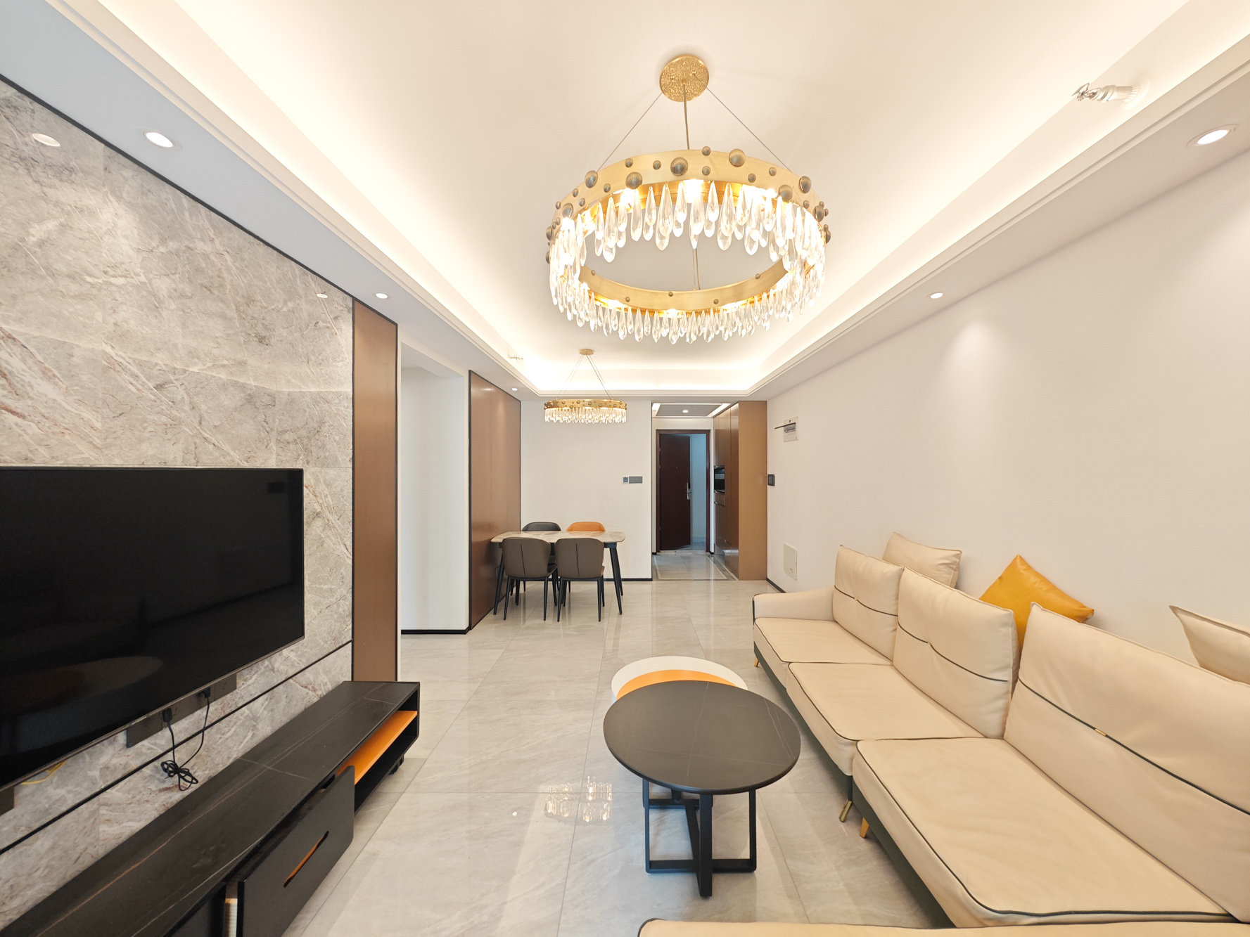 万科魅力之城天阔里  3室2厅2卫    105.0万