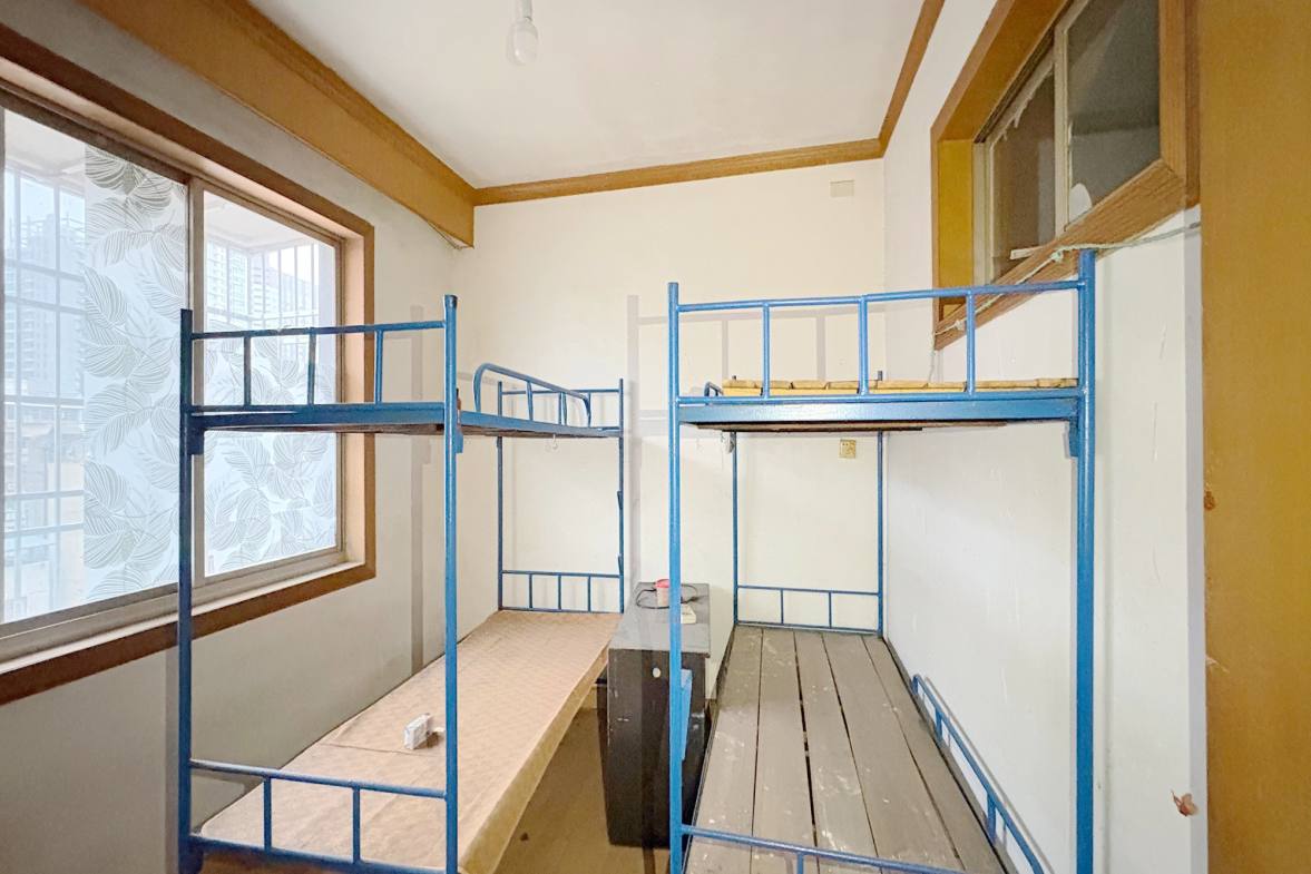 湖南省茶叶公司宿舍（朝阳巷）  3室2厅1卫   45.00万卧室