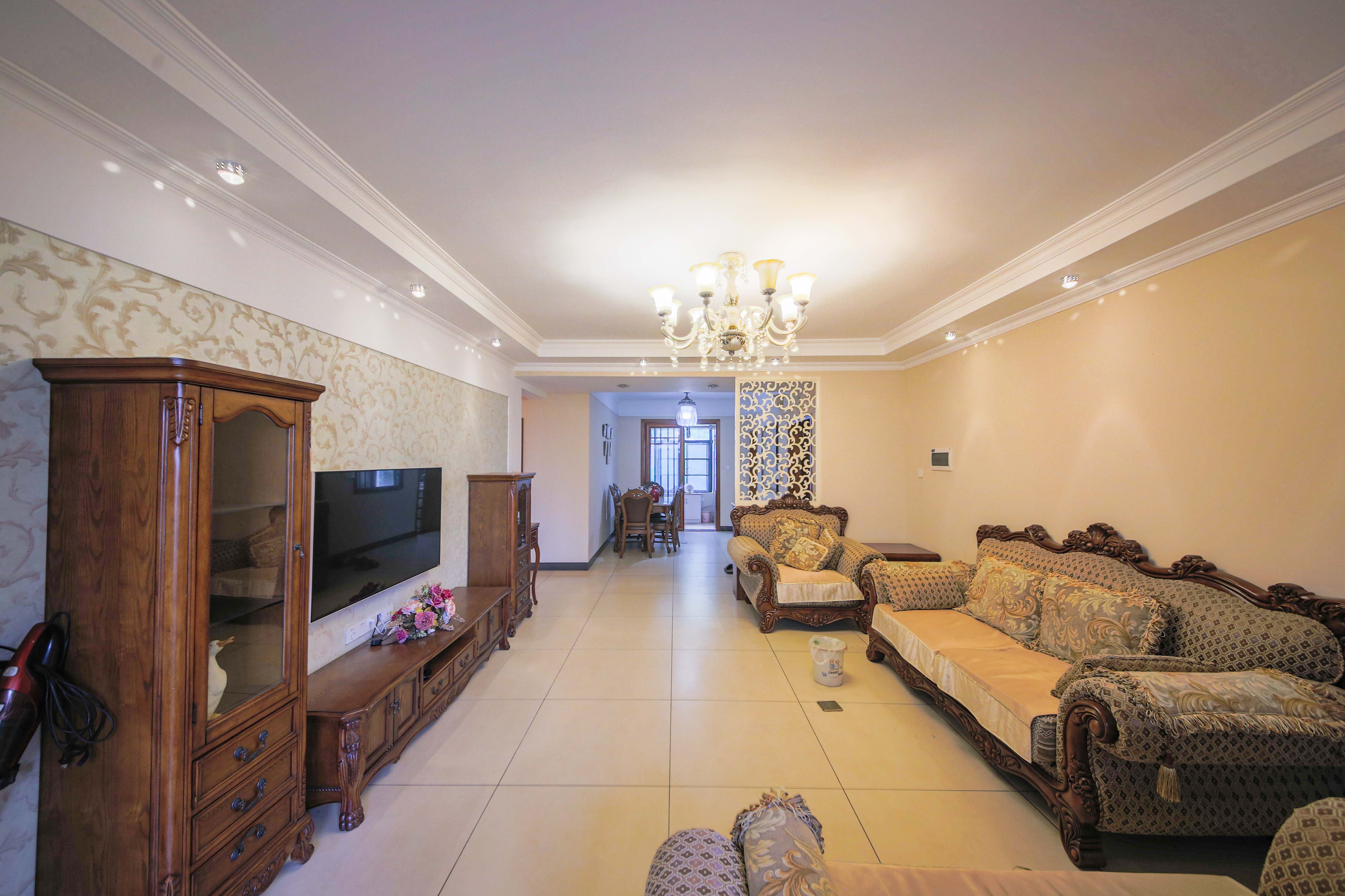 长沙欧洲城  3室2厅2卫    133.0万