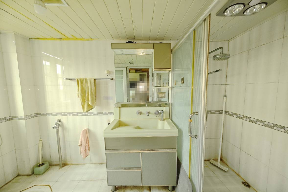 鸿景苑  3室2厅2卫   115.00万其他