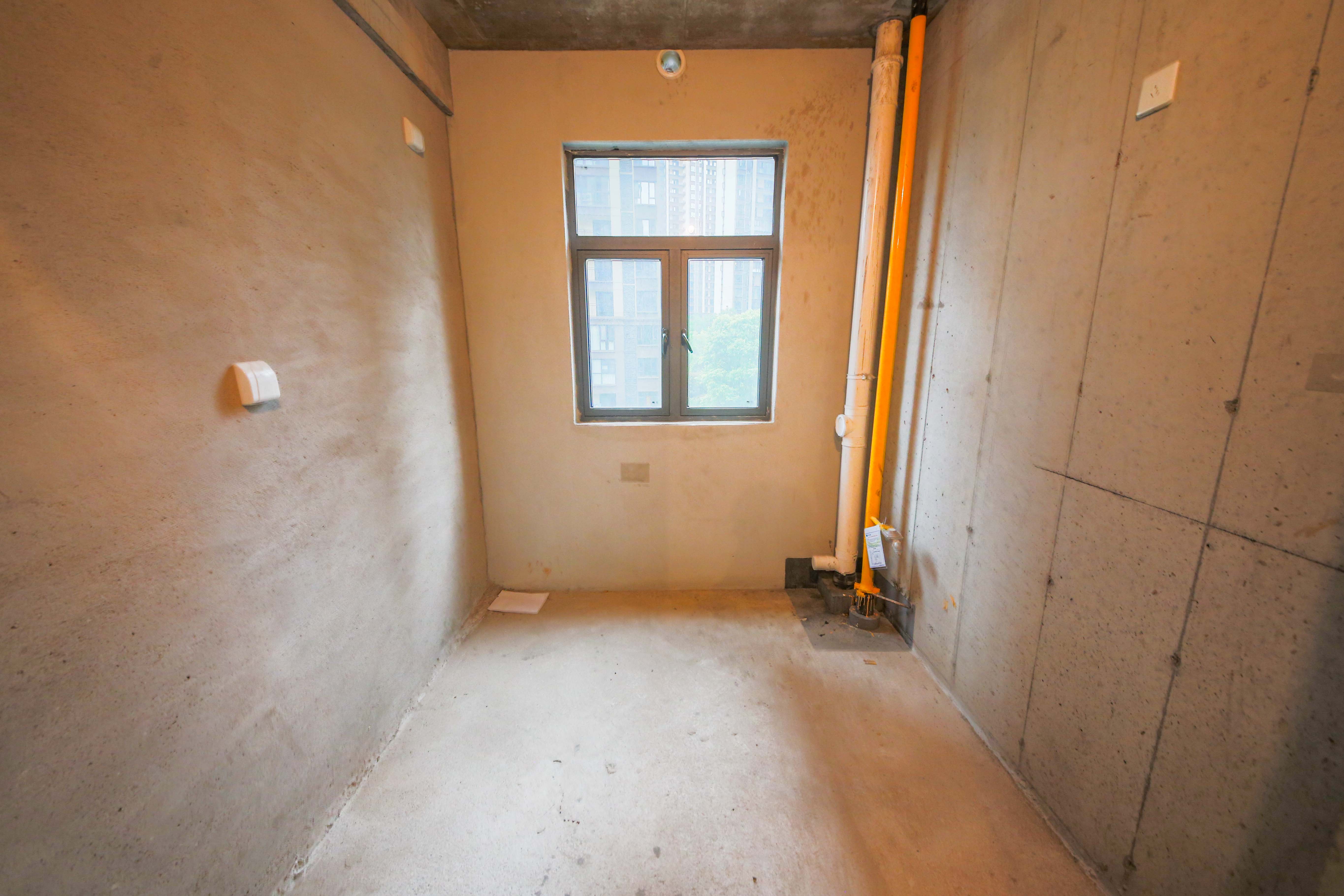 中建钰和城  3室2厅2卫   158.00万厨房