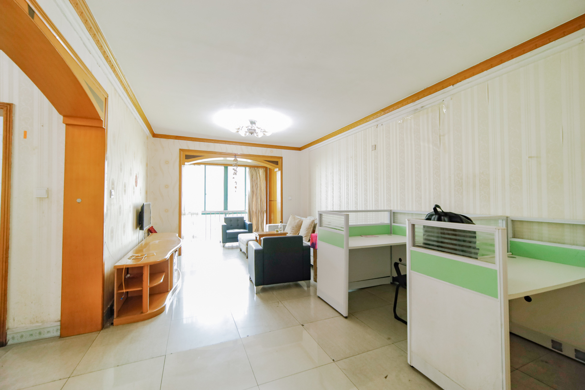 三湘小区  2室2厅4卫    35.0万